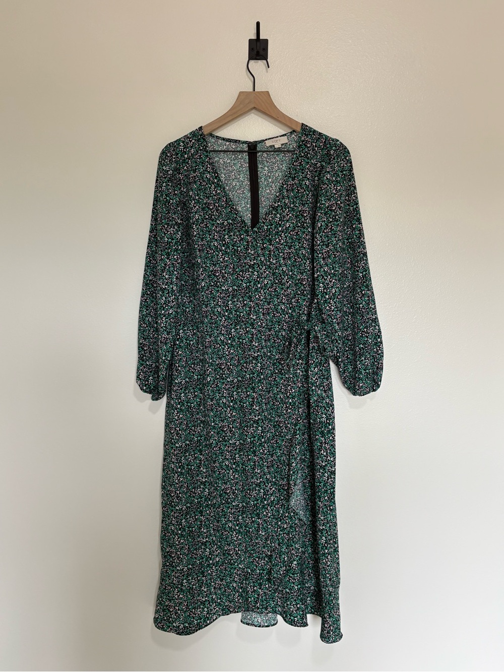 Ann Taylor LOFT Ditsy Garden Floral Print Faux Wrap Midi Dress Boho Green 14